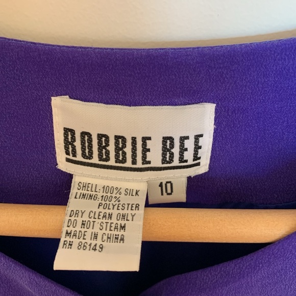 Silk blouse. Dark blue/purple. Robbie Bee. Size 10. - Picture 3 of 9